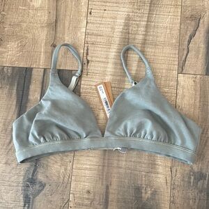 SKIMS  Fits Everybody Triangle Bralette medium